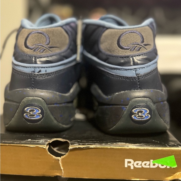 Reebok Question - Picture 3 of 4